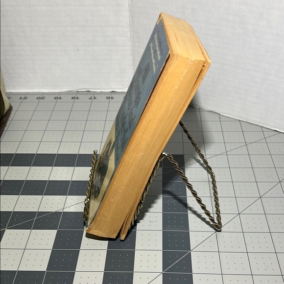 All Things Wise and Wonderful Book by James Herriot - Picture 3 of 6